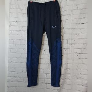 NIKE Jogging pants 👖 Slim Fit Size M